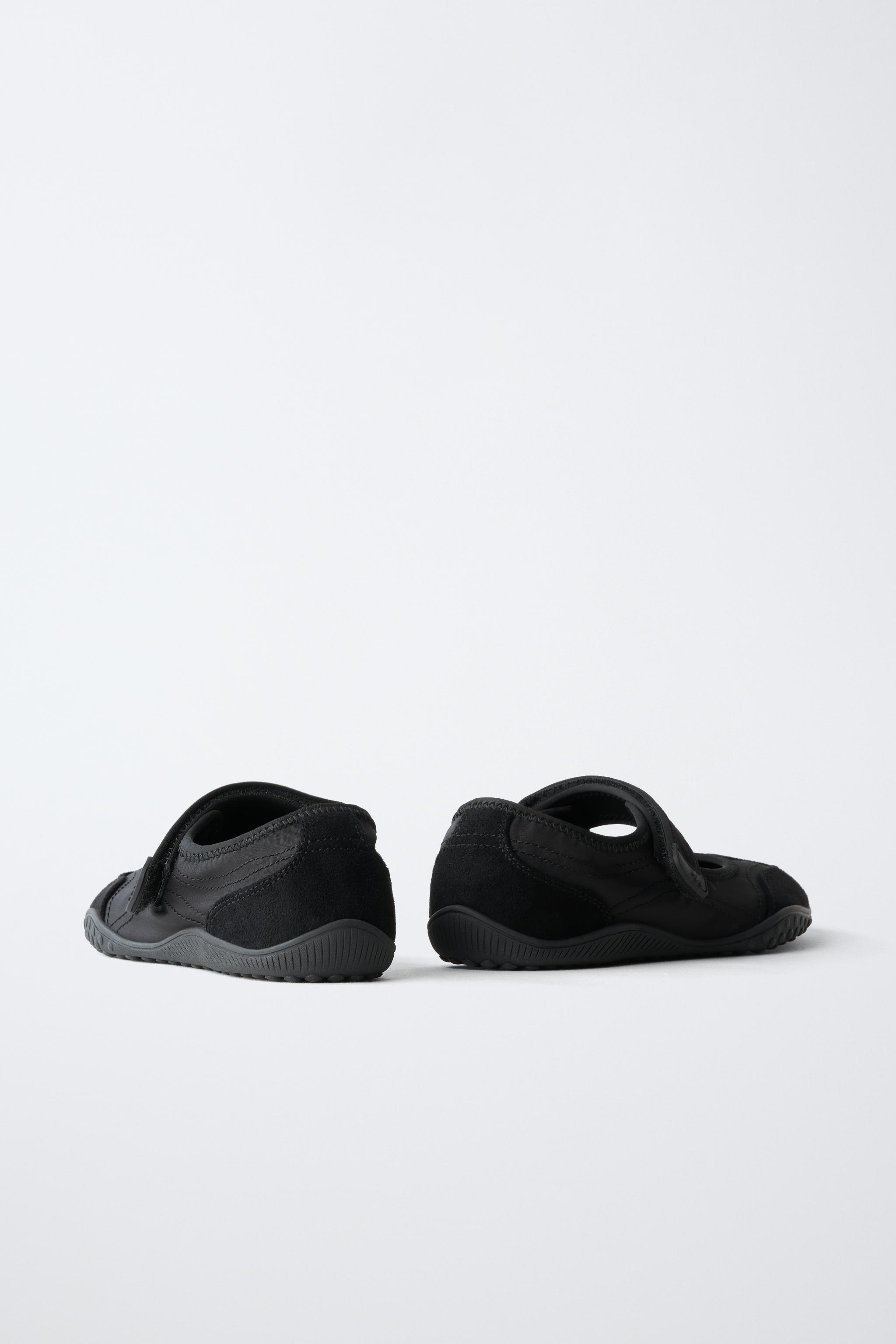MULTI-PIECE SPORTY BALLET FLATS